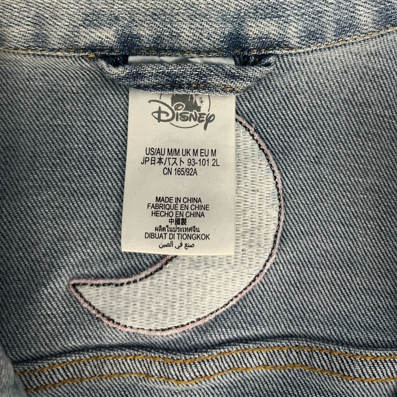 Disney Women’s Denim Jacket Medium Light Wash Character Patch - Picture 4 of 13